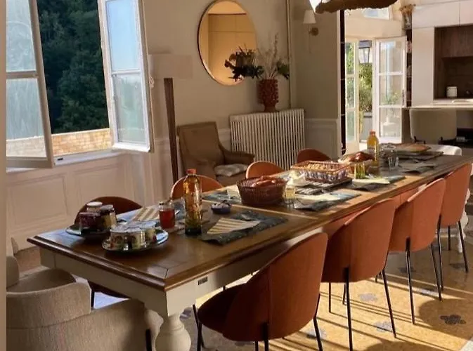 La Nuit De Bacchus Bed & Breakfast